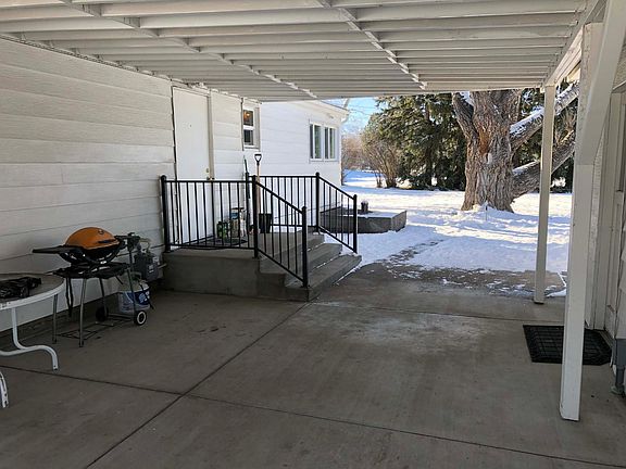 3rd image of 2602 Mount Ave