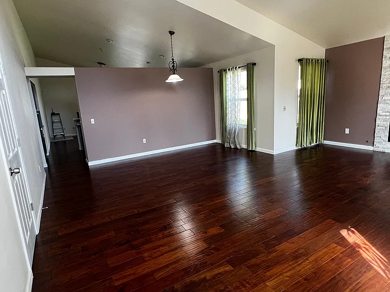 12810 NE 101st Pl — Photo 11