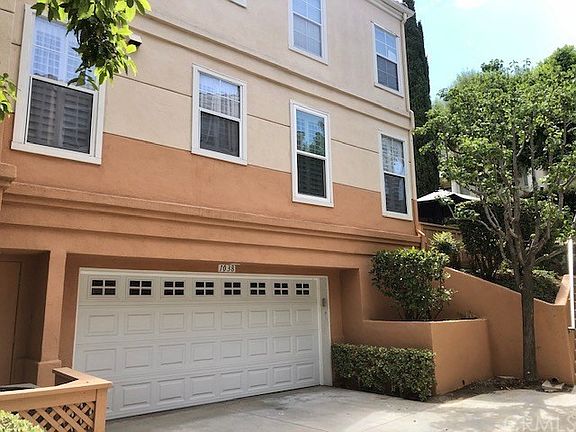4th image of 1038 S Rossano Way