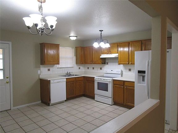 5th image of 231 N Kelsey Ln #3104