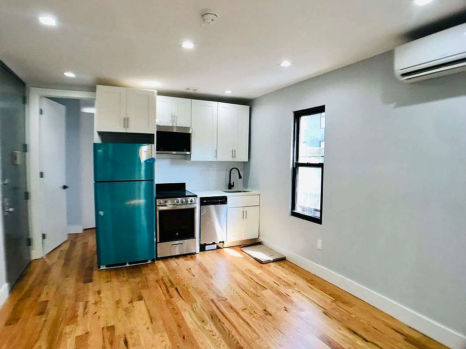 1st image of 225 Halsey St #2T