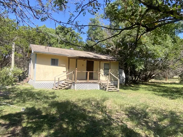 39 Jim Dalrymple Dr, Leakey, TX 78873
