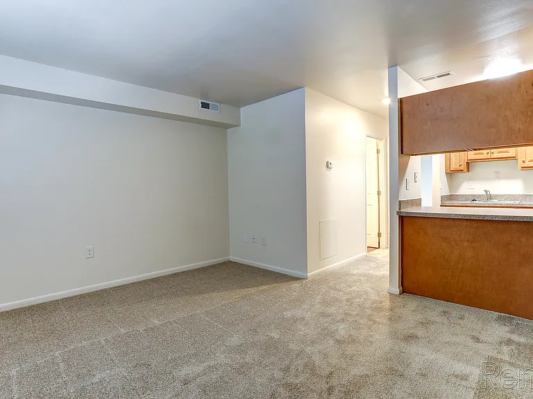Rosedale Apartments — Photo 43
