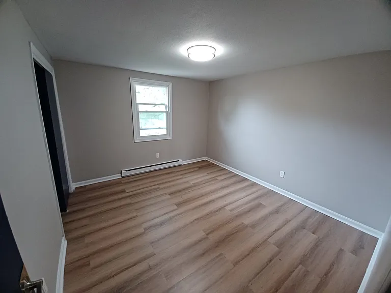 236 Maple St — Photo 15