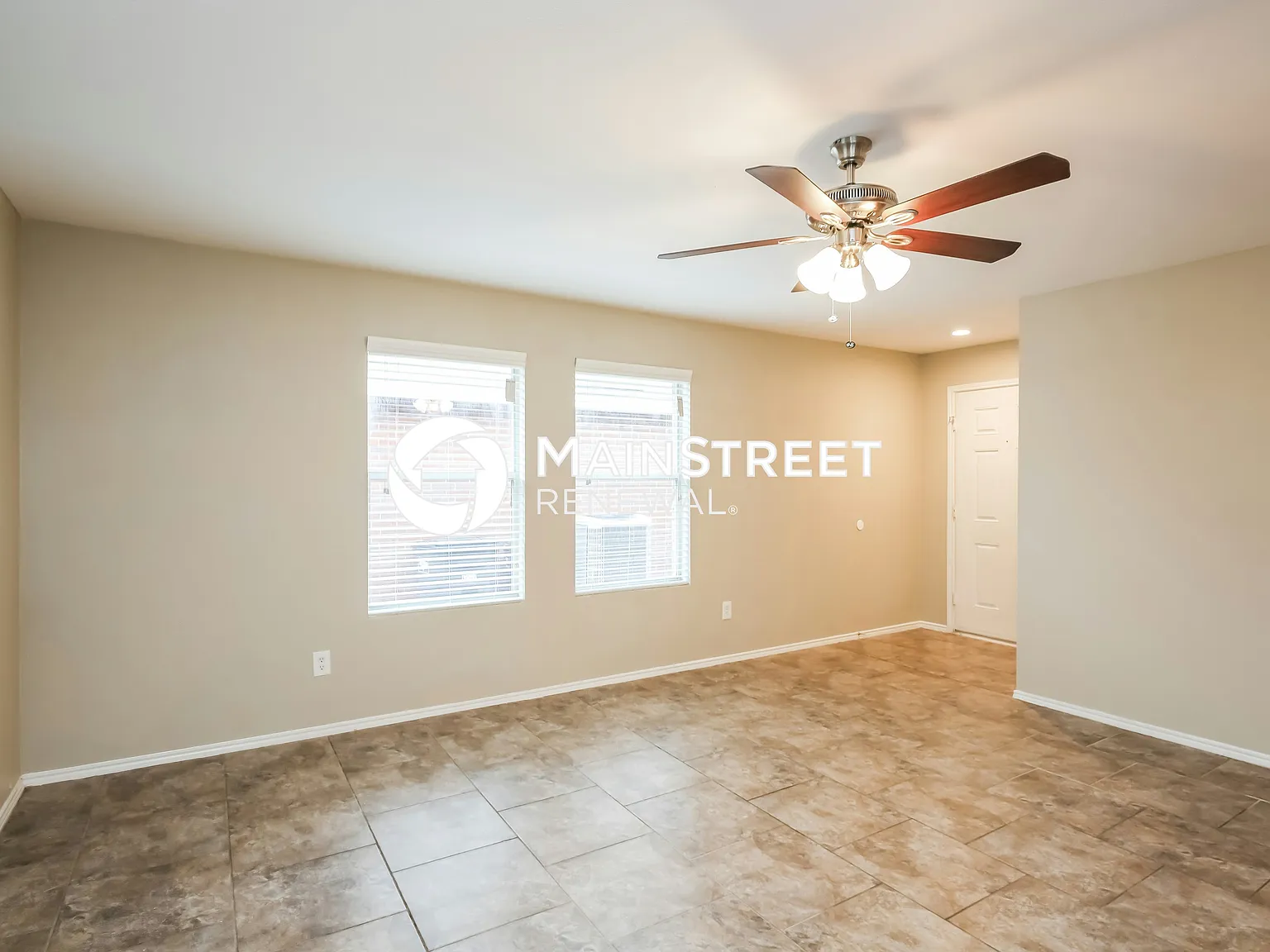 1413 Castle Ridge Rd — Photo 3