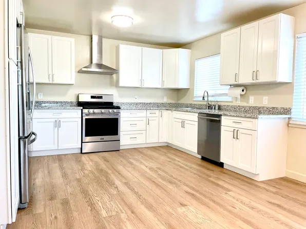 354 Monroe St, Monterey, CA 93940
