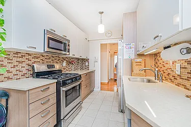 2260 Benson Avenue, #2F