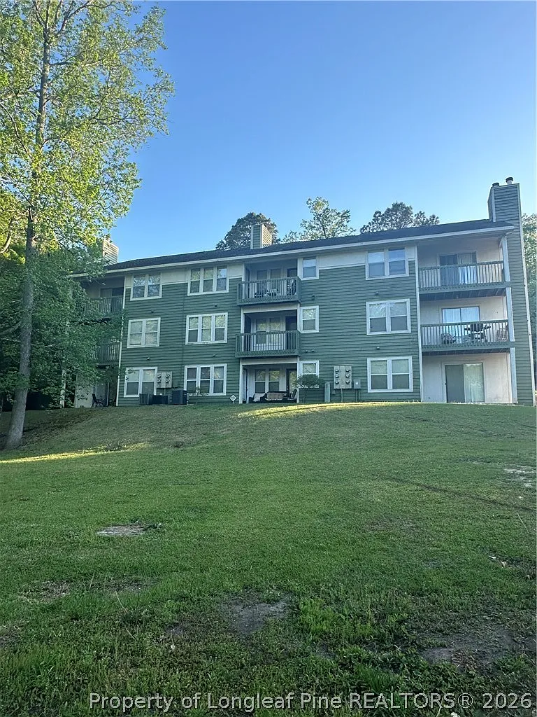 3 bed, 2.0 bath, 1211 sqft, $1,250 — Photo 1