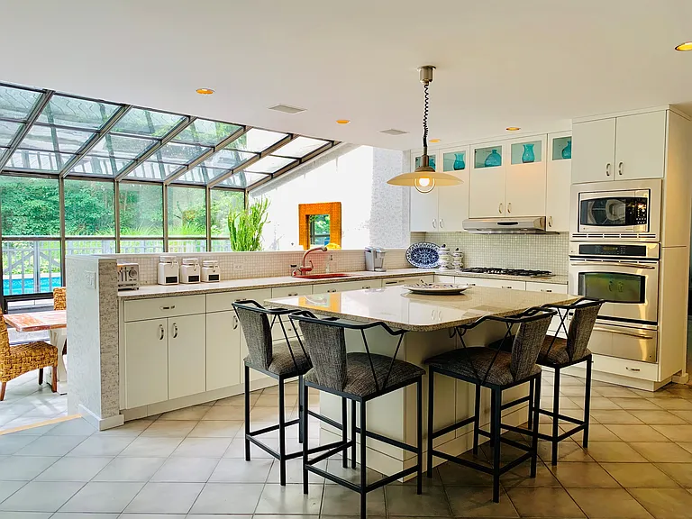 34 Rolling Hill Ct W — Photo 6