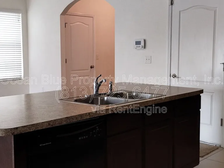 10532 Whispering Hammock Dr — Photo 2