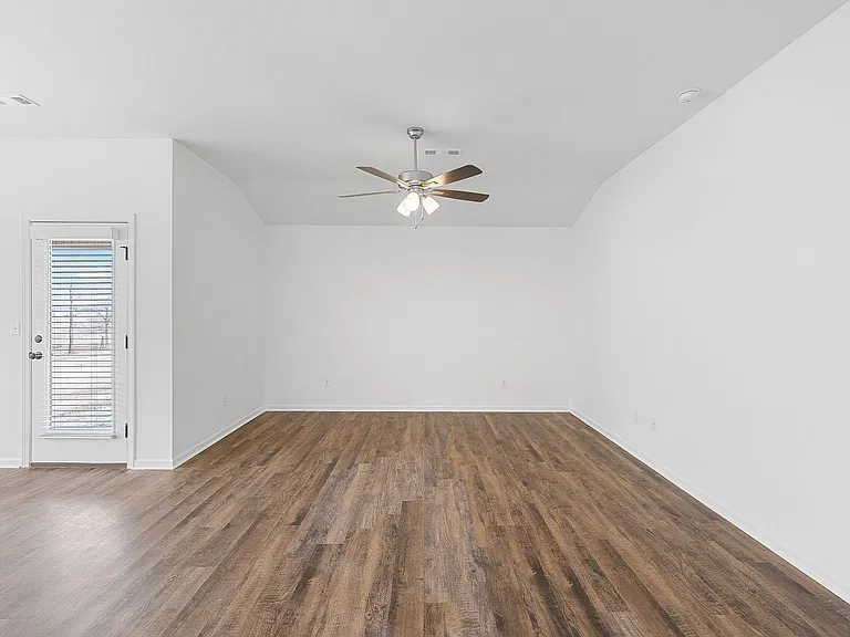 1105 SW 3rd Ave — Photo 18