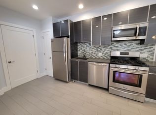 25-77 36th St #2B, Astoria, NY 11103