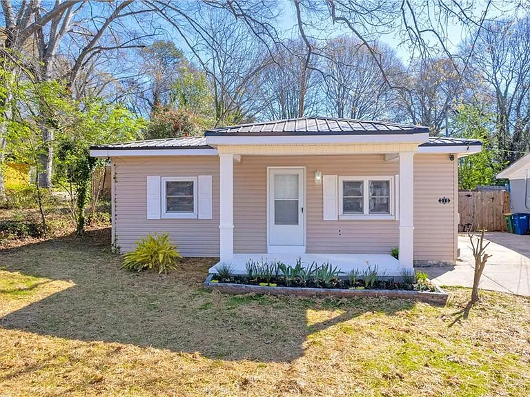 315 Evans St — Photo 2