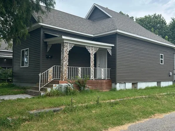 808 N Elm St, Pittsburg, KS 66762