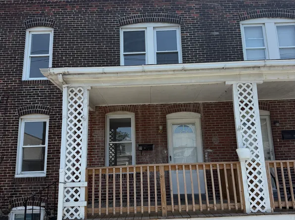 11 Mallon St, Marcus Hook, PA 19061