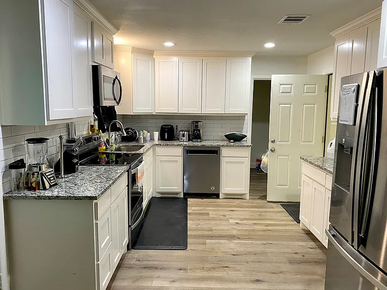 4912 Cockrell Ave — Photo 5