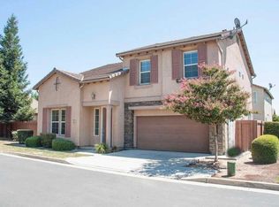 1532 N Cortona Ct, Visalia, CA