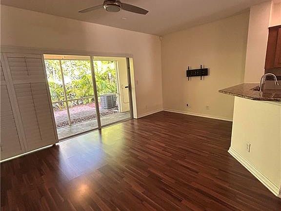 5th image of 8159 Pacific Beach Dr