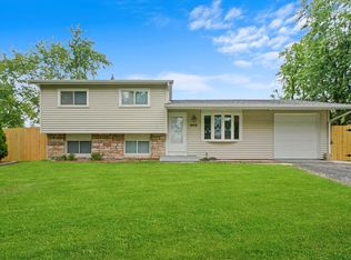 300 Hadleigh Rd, Bolingbrook, IL 60440