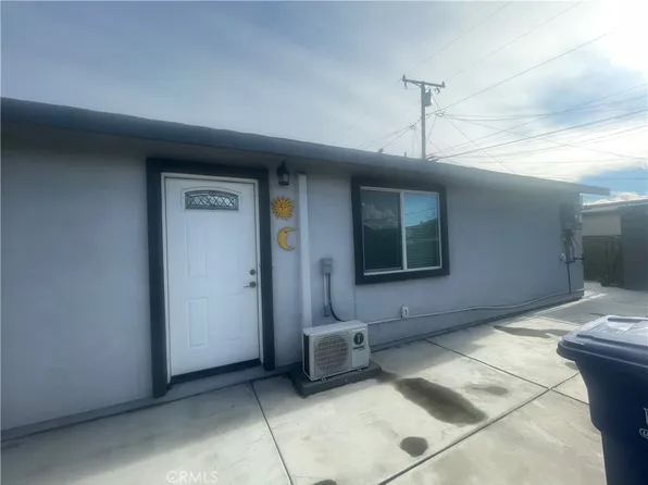 4552 E 53rd St, Maywood, CA 90270