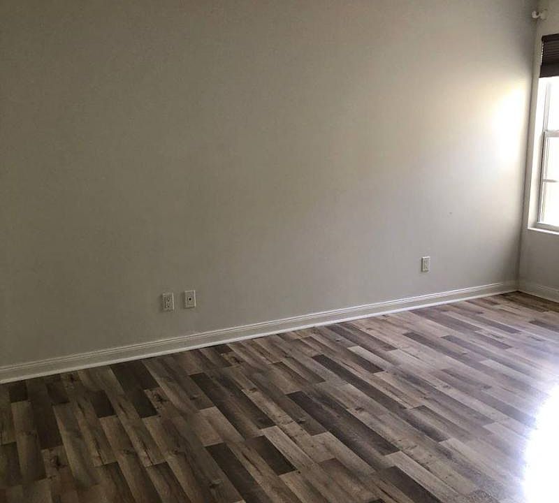 1st image of 2340 Daytona St
