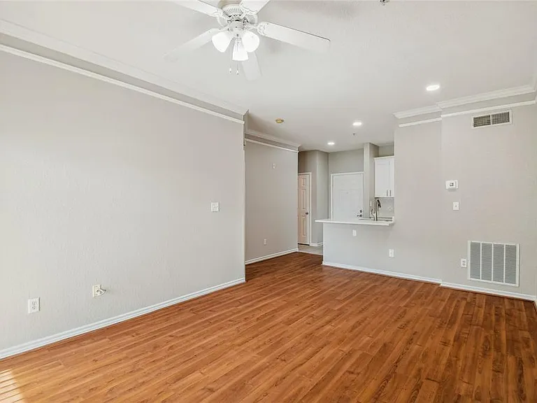 4307 Bayside Village Dr #104 — Photo 29