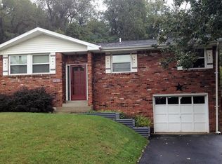 537 Newport Dr, Greensburg, PA 15601