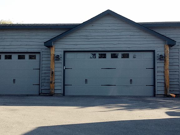 4 - Car Garage