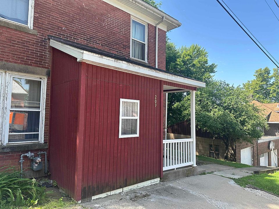 1st image of 209 Quincy St