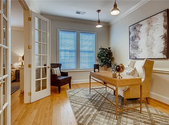 5th image of 9805 Adison Gray Ln