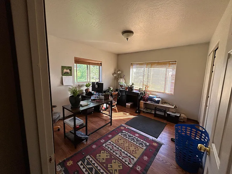 Meadowbrook Dr — Photo 9