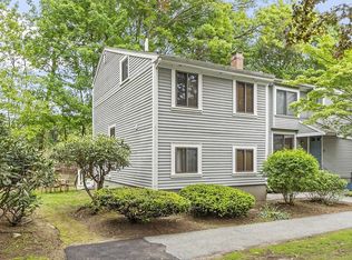 34 Staffordshire Ln #34, Concord, MA 01742