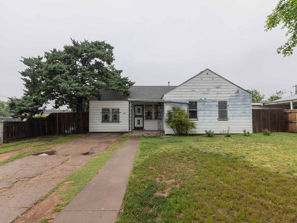 1st image of 3501 SE 15th Ave