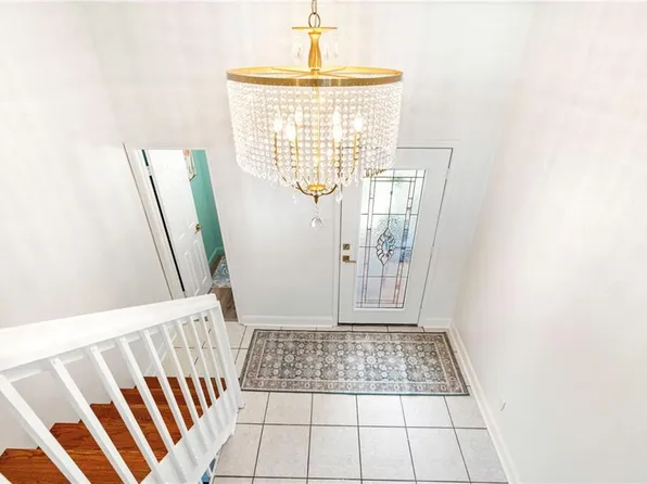 1902 Audubon Trce #1902, New Orleans, LA 70121