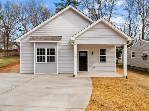 1007 True Ln, Browns Summit, NC 27214