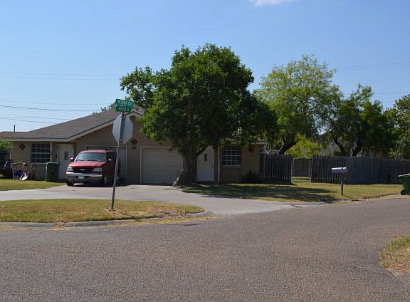 2nd image of 255 Violeta St