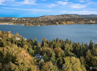 9550 SE 43rd St, Mercer Island, WA 98040