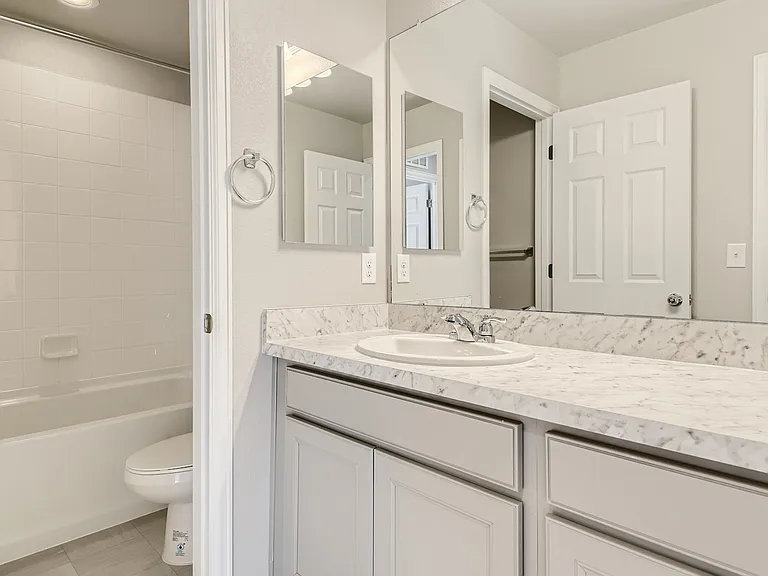 6842 S Uriah St — Photo 17