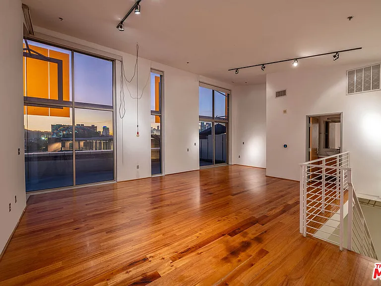 1850 Industrial St #106 — Photo 54