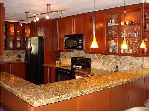 4th image of 3529 Estepona Ave