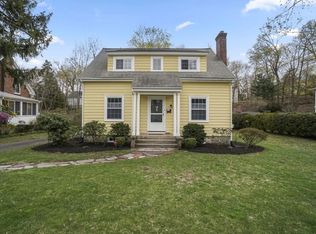 5 Greenlawn Ave, Wellesley, MA 02481