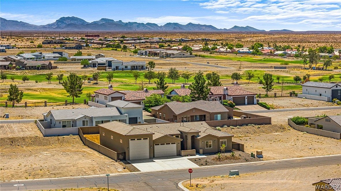 6394 S Via Tuscana — Los Lagos Golf Club