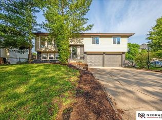 4956 S 157th Cir, Omaha, NE 68135