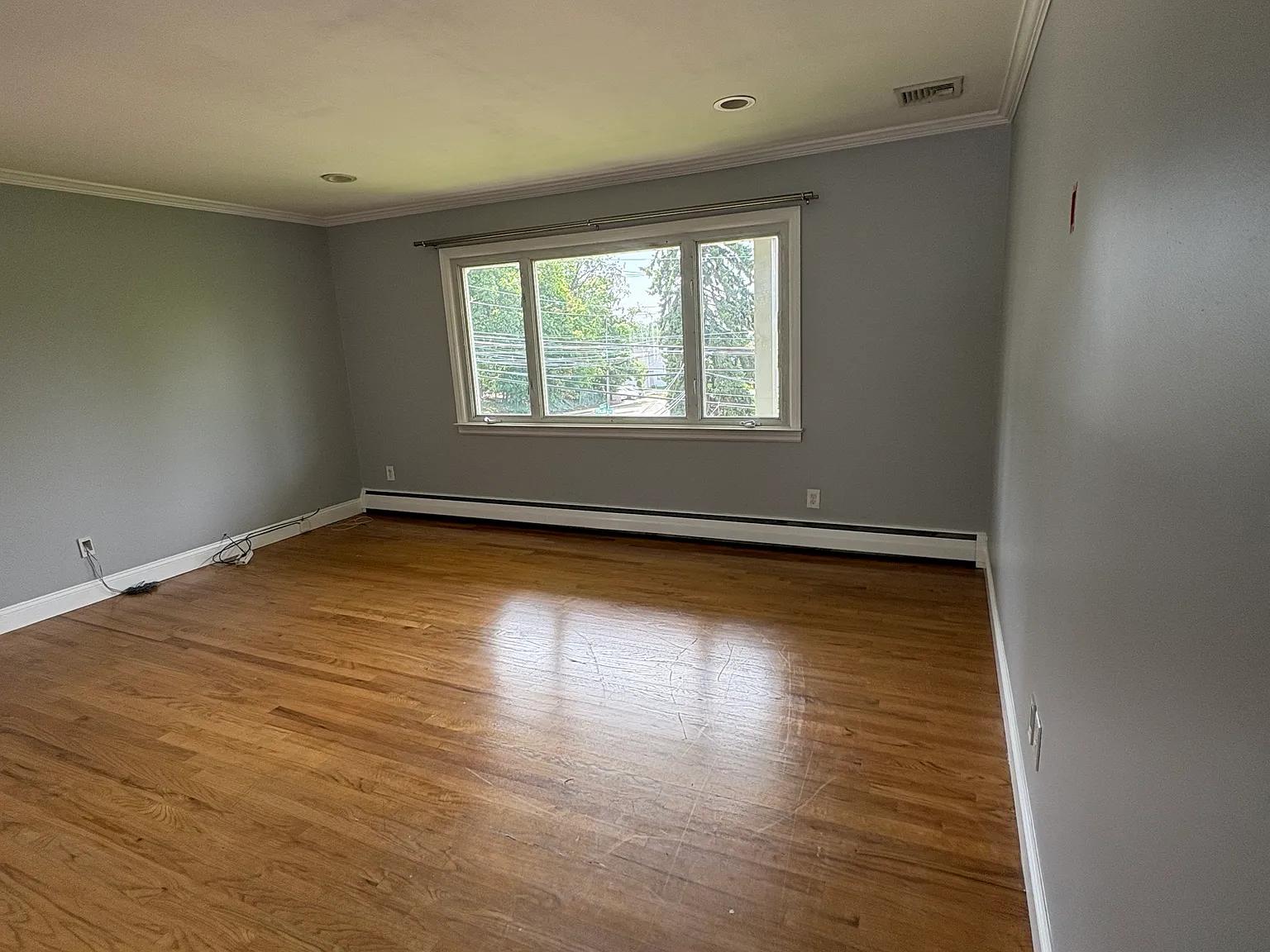 3 bed, $2,950 — Photo 4