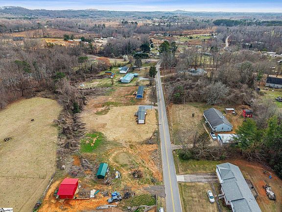 5th image of 139 Davis Rd
