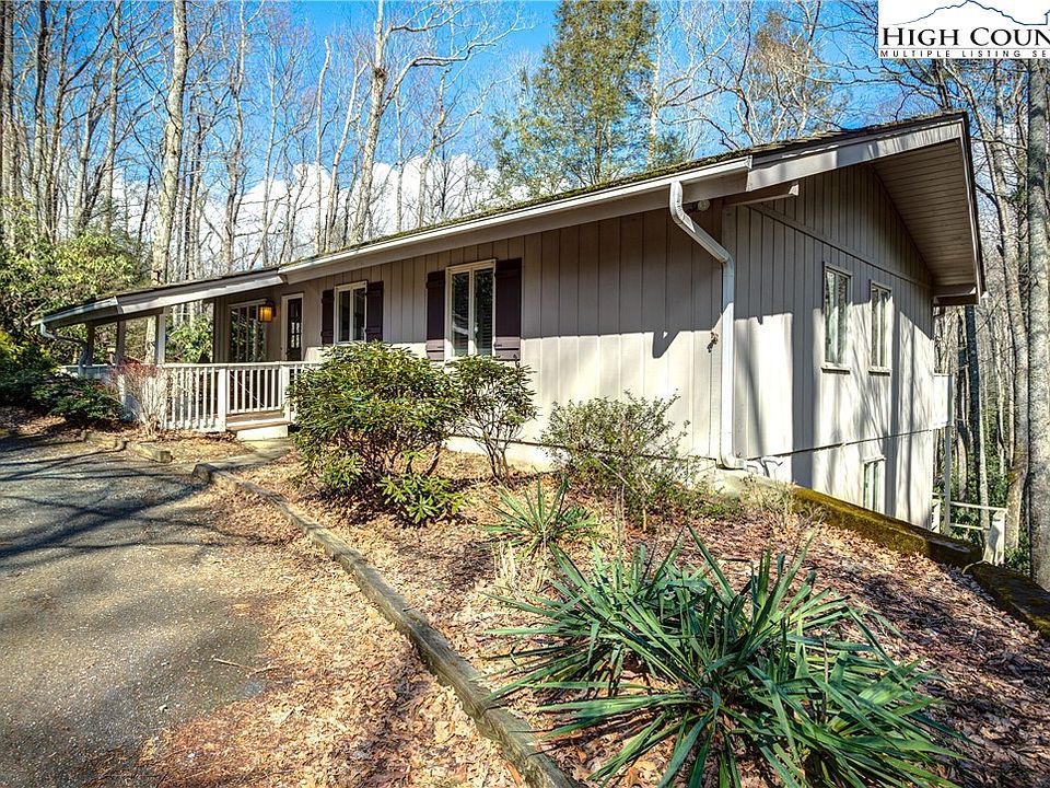 1st image of 209 Birch