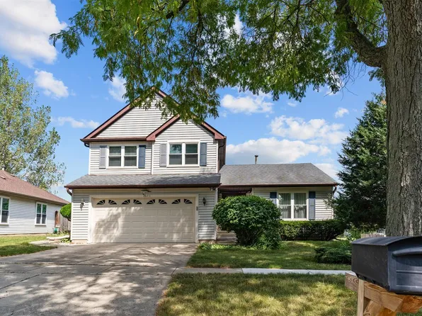 4575 Mumford Dr, Hoffman Estates, IL 60192