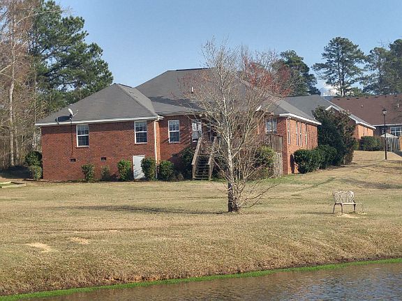 2nd image of 3013 Parkridge Dr