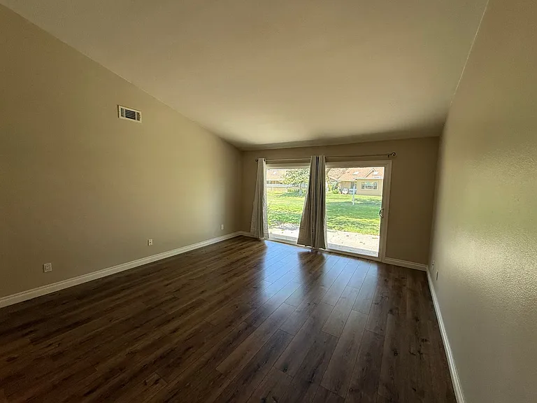 24120 Village 24 — Photo 4
