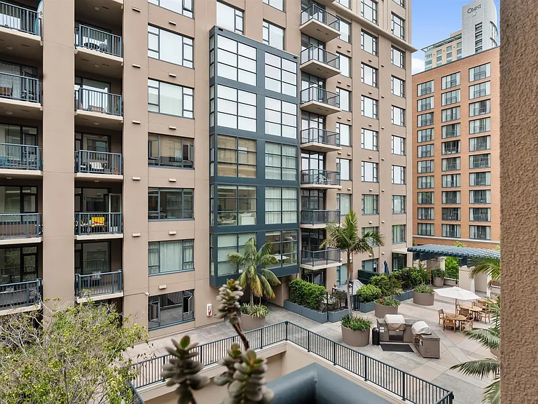 530 K St #409 — Photo 12